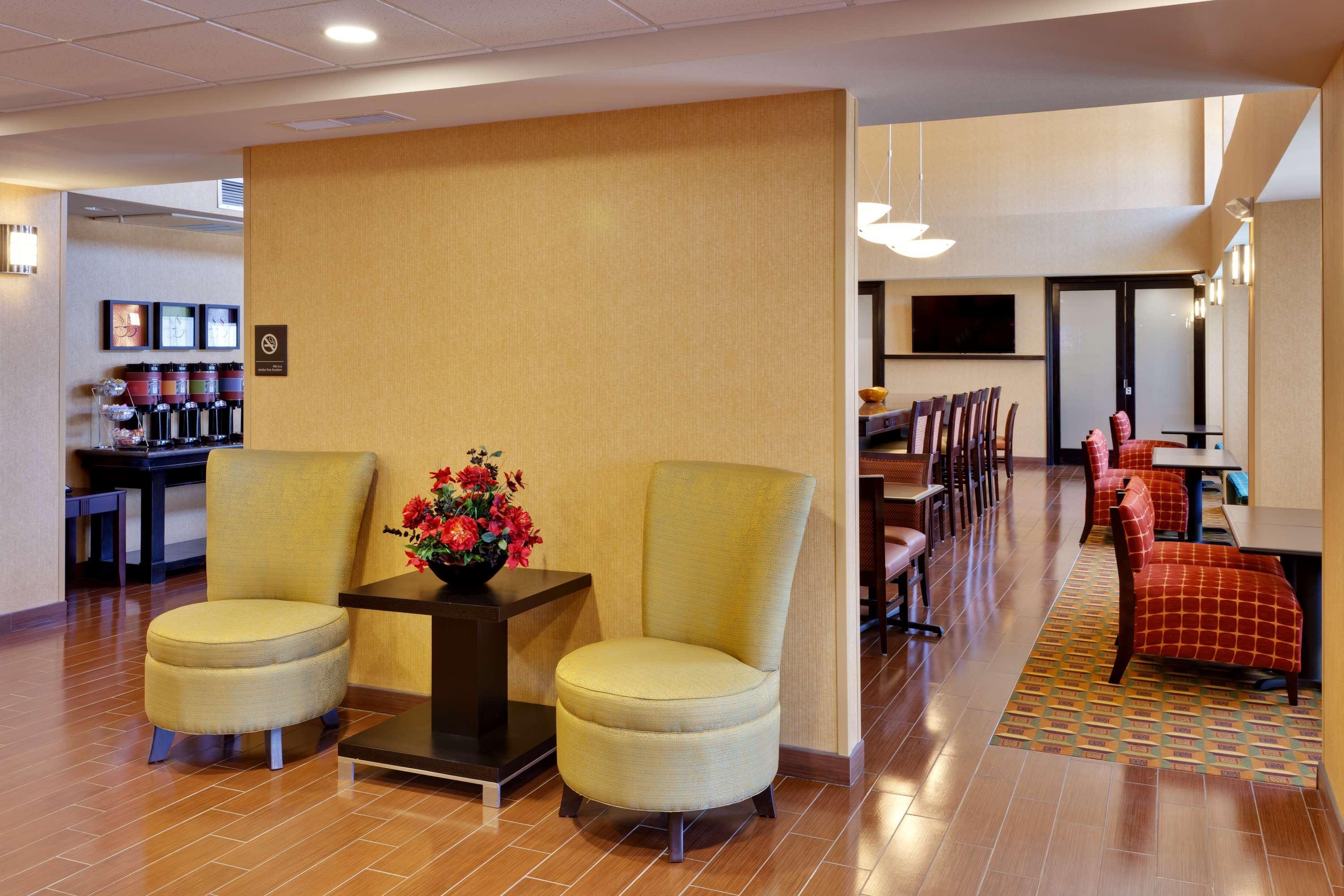 Hampton Inn & Suites Fresno - Northwest Herndon Restoran gambar